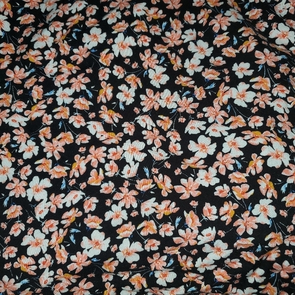 FLORAL tank top - Picture 2 of 6